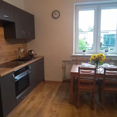 Orange Apartment *