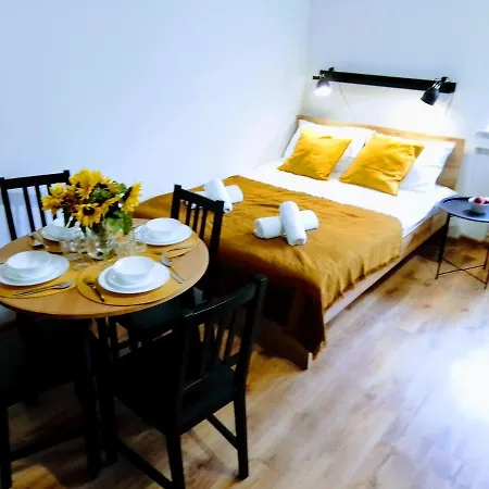 Apartment Orange